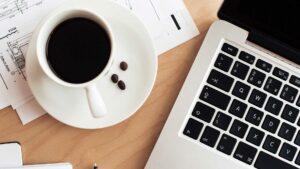 Překonat únavu na pracovišti pomůže i káva