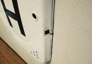 Zadrátovaná skříň požárního hydrantu