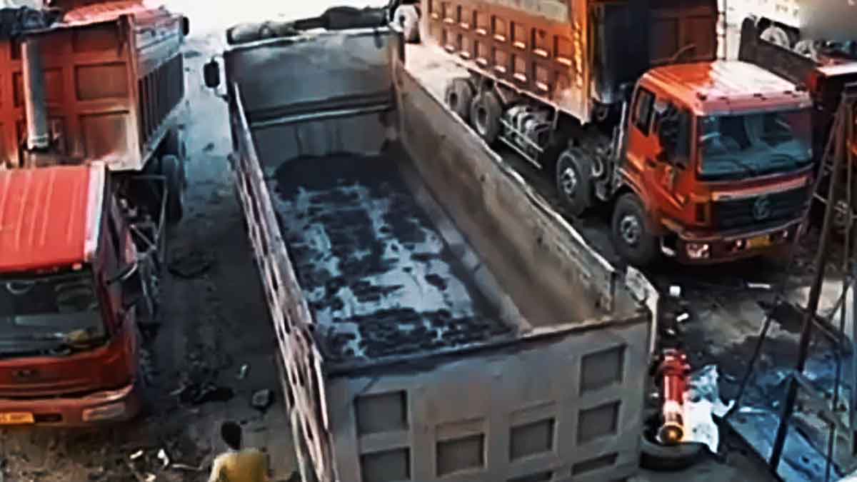 Snaží se zastavit rozjeté nákladní vozidlo