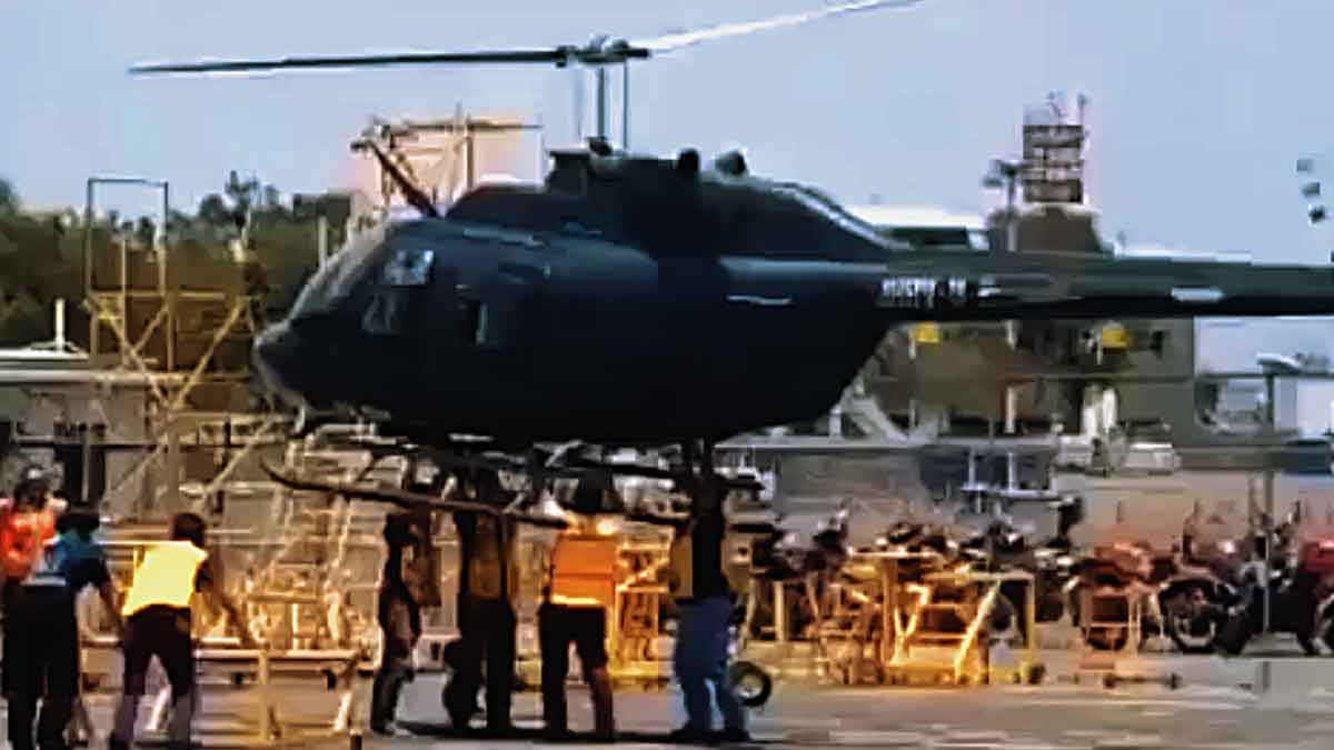 Ne úplně bezpečná údržba helikoptéry