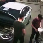 Vážná nehoda v autoopravně téměř stojí mechanika život!